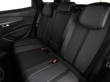 Peugeot 3008 II Crossover Facelifting  1.2 PureTech 130KM 2023 Peugeot 3008 Allure Pack Full LED PDC automat, zdjęcie 16