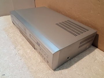 COMBO DAEWOO SH-9440E без пульта (лоток DVD не выдвигается)