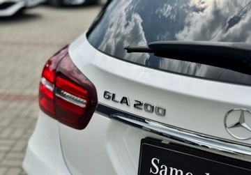 Mercedes GLA I Off-Roader Facelifting 1.6 200 156KM 2019 Mercedes-Benz GLA 200 AMG Line Polski Salon FV 23 Niski przebieg Zadba, zdjęcie 10