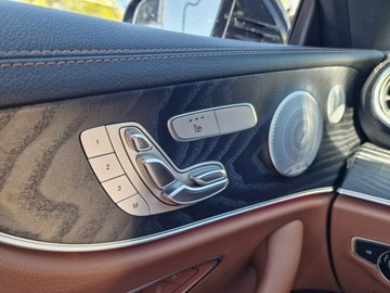 Mercedes Klasa E W213 Coupe 2.0 220d 194KM 2019 Mercedes E 220 2.2 CDI 194 KM, 4-Matic, Kamery, zdjęcie 11