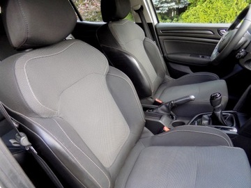 Renault Megane IV Hatchback 5d 1.2 Energy TCe 100KM 2017 RENAULT MEGANE IV 1,2 16V 101 KM LED, zdjęcie 12