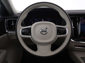 Volvo V60 II  Kombi Facelifting 2.0 B4 B 197KM 2026 2.0 B4 Plus Bright (197 KM) Podgrzewana kierownica, zdjęcie 4