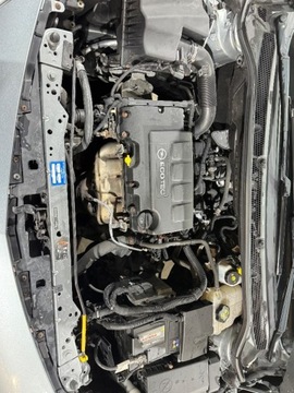 Opel Astra J Hatchback 5d 1.4 Twinport ECOTEC 100KM 2011 Opel Astra 1.4 100KM Klima 1-reka Gotowy do jazdy 1.4 Benzyna 100KM, zdjęcie 20