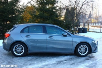 Mercedes Klasa A W177/V177 Hatchback 1.3 160 109KM 2020 Mercedes-Benz Klasa A Mercedes-Benz Klasa A 160 Style 1.3 Benzyna 109KM, zdjęcie 19