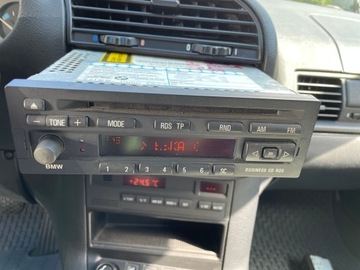 RADIO BMW BUSINESS CD RDS BMW E30 E32 E34 E36 Z KODEM