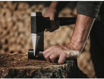 FISKARS AX 4-ПОКОЛЕНИЯ 2,5 КГ 77 см + *БЕСПЛАТНО*