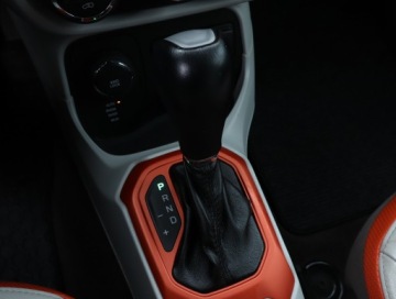 Jeep Renegade SUV 1.4 MultiAir 170KM 2015 Jeep Renegade 1.4 MultiAir, Salon Polska, zdjęcie 16