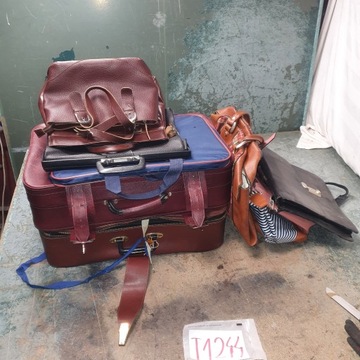 СТАРЫЕ ЧЕМОДАНЫ (T1244)