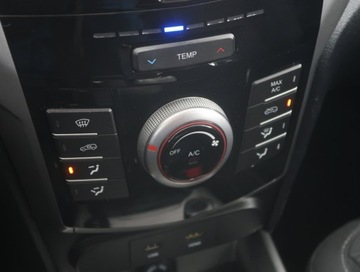  SsangYong Tivoli 1.6 e-XDi, Navi, Klima, Tempomat, zdjęcie 11