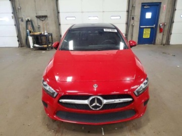 Mercedes Klasa A W177/V177 Hatchback 2.0 220 190KM 2019 Mercedes-Benz Klasa A 2019 MERCEDES-BENZ A 220 4MATIC 2.0 Benzyna 190KM, zdjęcie 5