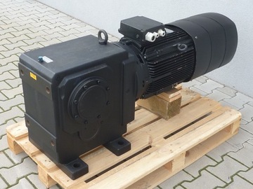 МОТОР-РЕДУКТОР 30кВт 61об/мин ТОРМОЗ БЕТОННЫЙ МИНИ