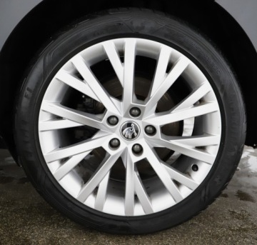 Skoda Superb III Kombi Facelifting 2.0 TDI SCR 200KM 2022 Skoda Superb Combi 2.0 TDI 200 KM Style DSG FV 23%, zdjęcie 25