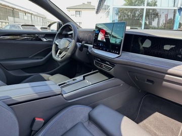 Volkswagen Passat B9 2024 Volkswagen Passat 2.0 TSI 265KM 4Mot. R-Line Plus, zdjęcie 9