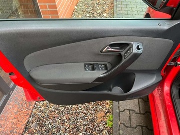 Volkswagen Polo V Hatchback 5d 1.6 TDI-CR DPF 105KM 2010 Volkswagen Polo 1.6 diesel 105 KM zarejestrowany w PL mozliwa zamiana, zdjęcie 14