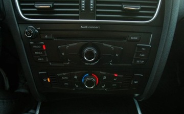 Audi A4 B8 Limousine 2.0 TFSI 180KM 2010 Audi A4 Limousine 2.0T 180KM Sedan cliamtronic Bixenon LED Grzane fotele, zdjęcie 19