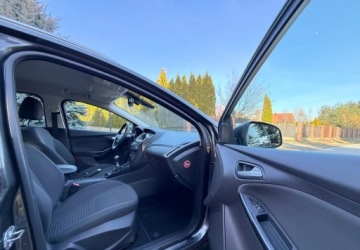 Ford Focus III Kombi Facelifting 1.0 EcoBoost 125KM 2015 Ford Focus Ford Focus 1.0 EcoBoost Titanium Benzyna 125KM, zdjęcie 26