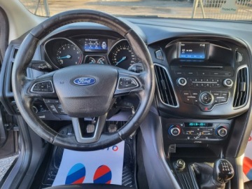 Ford Focus III Hatchback 5d facelifting 1.6 Ti-VCT 125KM 2015 Ford Focus 1.6 125 KM 100% Przebieg Dekra, zdjęcie 14