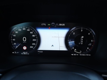 Volvo XC60 II Crossover D4 190KM 2018 Volvo XC60 D4, Salon Polska, 187 KM, 4X4, zdjęcie 10