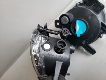 BMW F30 F31 F32 F34 F20 F22 F45 HALOGEN PŘEDNÍ PRAVÝ / LEVÝ