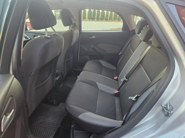 Ford Focus III Hatchback 5d 1.6 Duratec 125KM 2013 Ford Focus 1.6i (125PS) KlimaTronik, Elektryka,, zdjęcie 21
