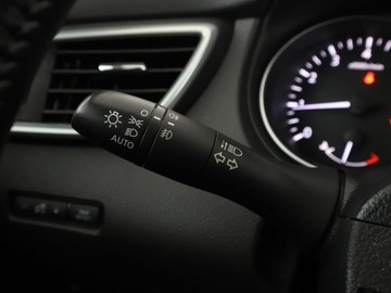 Nissan Qashqai II Crossover Facelifting 1.3DIG-T 140KM 2019 Nissan Qashqai Navi Klimatyzacja Czujniki, zdjęcie 29