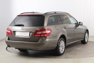 Mercedes Klasa E W212 Kombi 250 CGI BlueEFFICIENCY 204KM 2010 Mercedes E E 250, Automat, Skóra, Navi, Klima, zdjęcie 4