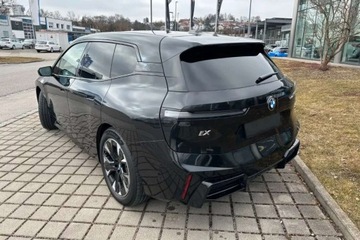 BMW iX SUV Facelifting 94.8kWh 408KM 2025 BMW iX Od reki Pakiet Innowacji Pakiet Comfort Bowers Wilkins, zdjęcie 10