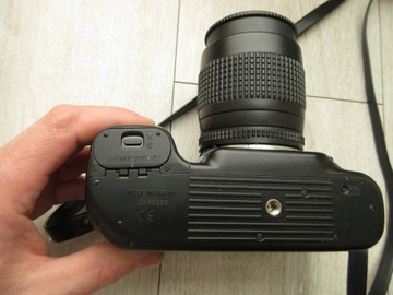 ФОТОКАМЕРА NIKON F-50 AF С ОБЪЕКТИВОМ AF NIKKOR 35-80MM ЯПОНИЯ ОЧЕНЬ ХОРОШЕЕ СОСТОЯНИЕ