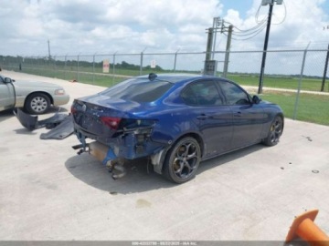 Alfa Romeo Giulia II Sedan Facelifting 2.0 Turbo 280KM 2021 Alfa Romeo Giulia Ti Sport 2021 2.0l 2.0 Benzyna 280KM, zdjęcie 5