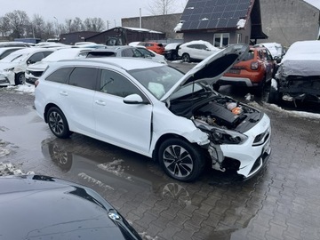 Kia Ceed III Kombi Facelifting 1.6 GDI PHEV 141KM 2023 Kia Cee&#039;d Hybryda Plug IN Automat Kamera, zdjęcie 6