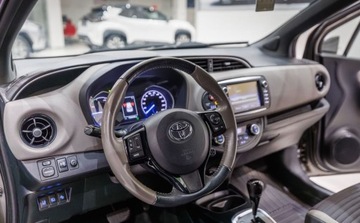 Toyota Yaris III Hatchback 5d Facelifting Hybrid 100KM 2017 Toyota Yaris Hybrid 100 Selection 1.5 Hybryda 100KM, zdjęcie 21