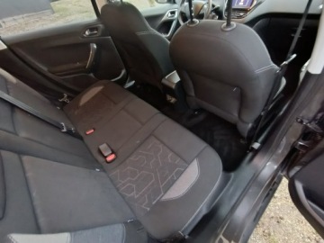 Peugeot 2008 I SUV Facelifting 1.2 PureTech 110KM 2016 Peugeot 2008 Style 80tys.km Lift, zdjęcie 17