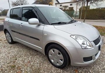 Suzuki Swift IV Hatchback 5d 1.3 92KM 2010 Suzuki Swift Suzuki Swift 2010 1.3 16V Klima Bezwypadkowy 1.3 Benzyna 92KM, zdjęcie 10