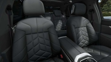 BMW Seria 7 G70 Sedan 3.0 40d 299KM 2025 BMW Seria 7 40d xDrive 299 KM mHEV - BowersWilkins Diamond - Hak Holowniczy, zdjęcie 10