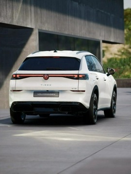 Volkswagen T-Roc I SUV Facelifting 1.5 TSI ACT 150KM 2026 Volkswagen T-Roc Wersja R-Line 1.5 eTSI 150 KM DSG, zdjęcie 9