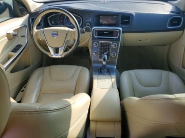 Volvo S60 II 2016 Volvo S60 2016r., Premier, 2L, od ubezpieczalni 2.0 Benzyna 243KM, zdjęcie 6