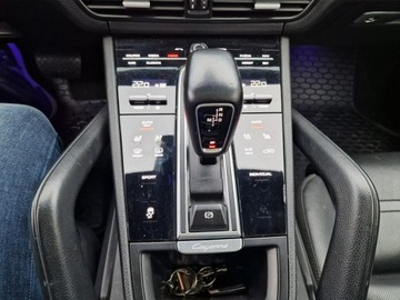 Porsche Cayenne III SUV 3.0 340KM 2019 Porsche Cayenne 3.0 Benzyna Turbo 340 KM,, zdjęcie 31