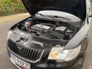 Skoda Superb II Kombi 1.8 TSI 160KM 2010 Skoda Superb XENONY NAWIGACJA PARKTRONIC TEMPOMAT SERWISOANA ZAREJESTROWANA, zdjęcie 20