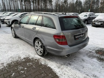 Mercedes Klasa C W204 Kombi T204 2.2 220CDI BlueEfficiency 170KM 2009 Mercedes C 220 2.2 CDI 170 KM Półskóry Duża, zdjęcie 4