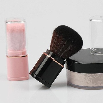 Портативная выдвижная кисть для макияжа с чехлом.