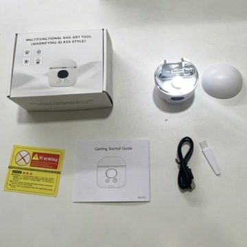 Elektryczny obcinacz do paznokci z lampą LED і склом збільшувальним тихий