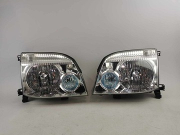 NISSAN X-TRAIL T30 LAMPA LEWA PRAWA PRZÓD PRZEDNIA