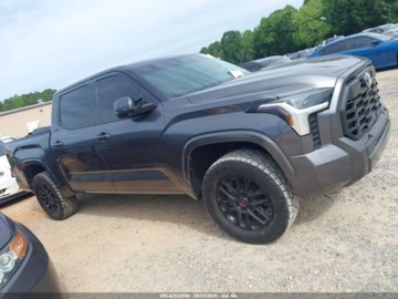 Toyota Tundra II 2022 Toyota Tundra SR5 2022, od ubezpieczalni 3.4 Benzyna 389KM, zdjęcie 1
