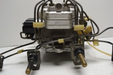 Mercedes R129 300 SL 24V Распределитель впрыска топлива