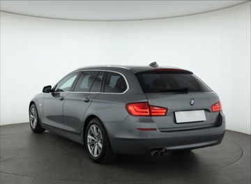 BMW Seria 5 F10-F11 Touring 520d 184KM 2012 BMW 5 520d, 181 KM, Automat, Skóra, Navi, Xenon, zdjęcie 3
