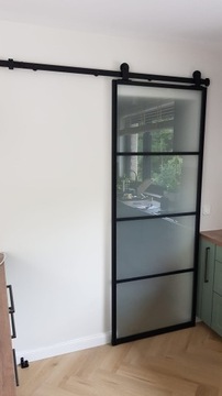 2x раздвижные двери Loft с ретро-решеткой + система