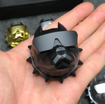 УКРАШЕНИЕ, АРОМАТИЗАЦИЯ ДЛЯ АВТОМОБИЛЯ ПИТБУЛЬ