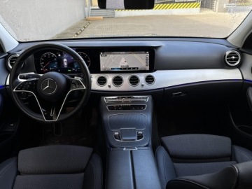 Mercedes Klasa E W213 Limuzyna Facelifting 2.0 220d 200KM 2023 Mercedes-Benz E 220 AMG Line/4Matic/Highbeam/MBUX/, zdjęcie 14