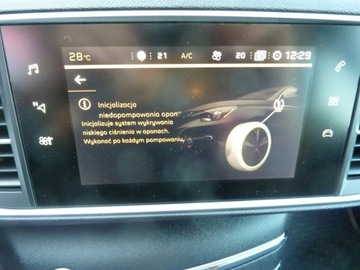 Peugeot 308 II Hatchback Facelifting 1.5 BlueHDI 130KM 2019 Peugeot 308 STYLE*1.5 Hdi 131, zdjęcie 25