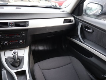 BMW Seria 3 E90-91-92-93 Touring E91 2.0 316d 115KM 2010 BMW 3 316 d, Klima, Klimatronic, Parktronic,ALU, zdjęcie 7